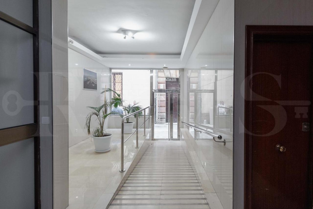 Cosy Flat With Private Balcony - Historic Center By Rems Lejlighed Málaga Eksteriør billede